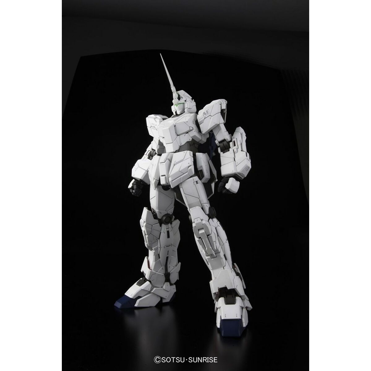 Figurine d’action Bandai PG 1/60 UNICORN GUNDAM Animation et manga