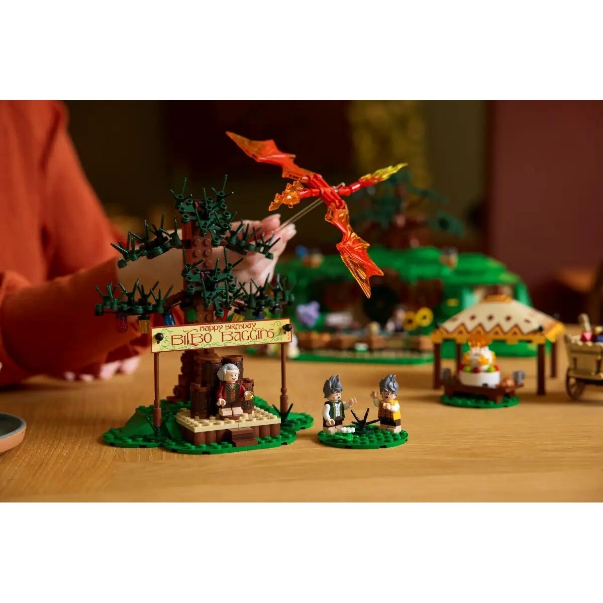 Set de construction Lego ICONS 10354 The Lord of the Rings: The Shire 2017 Pièces